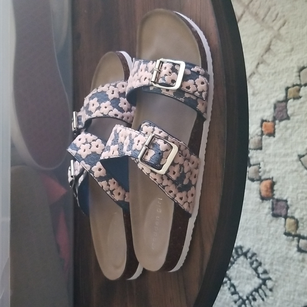Madden girl sandals